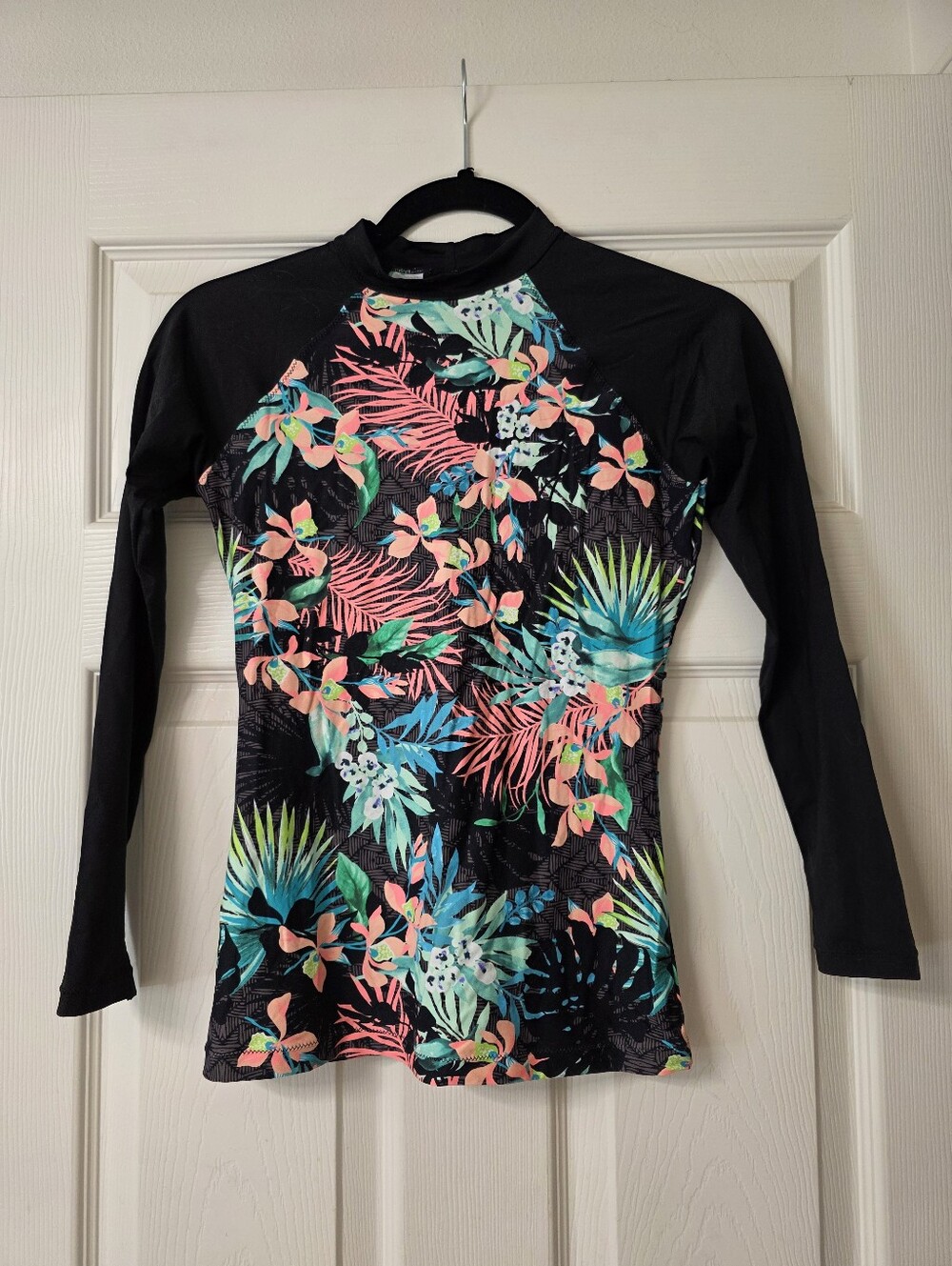 O'Neill Black Tropical Floral Rash Guard Top